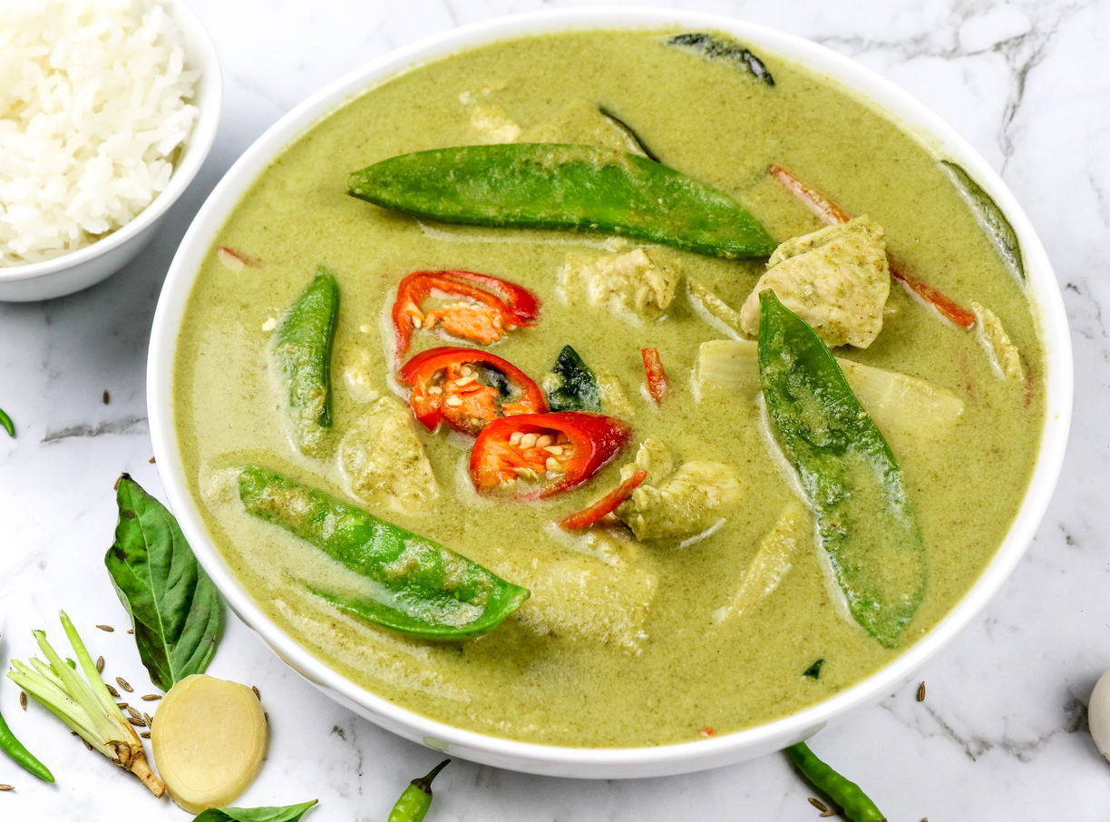 Thai Green Curry Chicken | Satyam's Kitchen